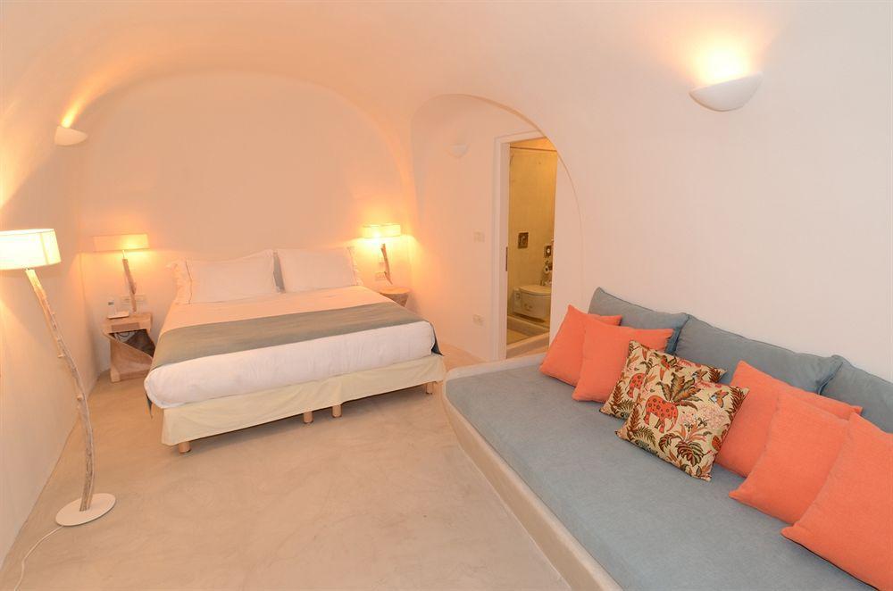 Hostel 16 Oia